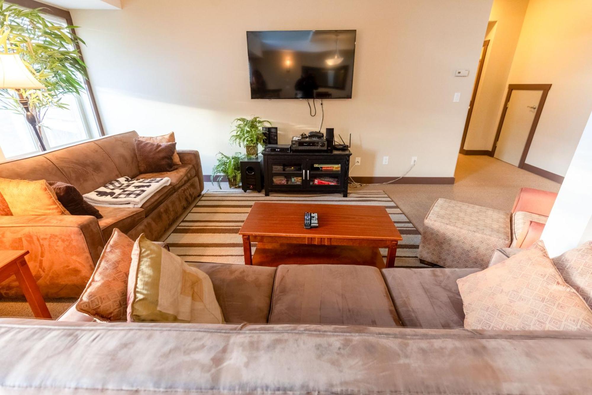 Silver Rock Condominiums By Fernie Central Reservations Екстериор снимка