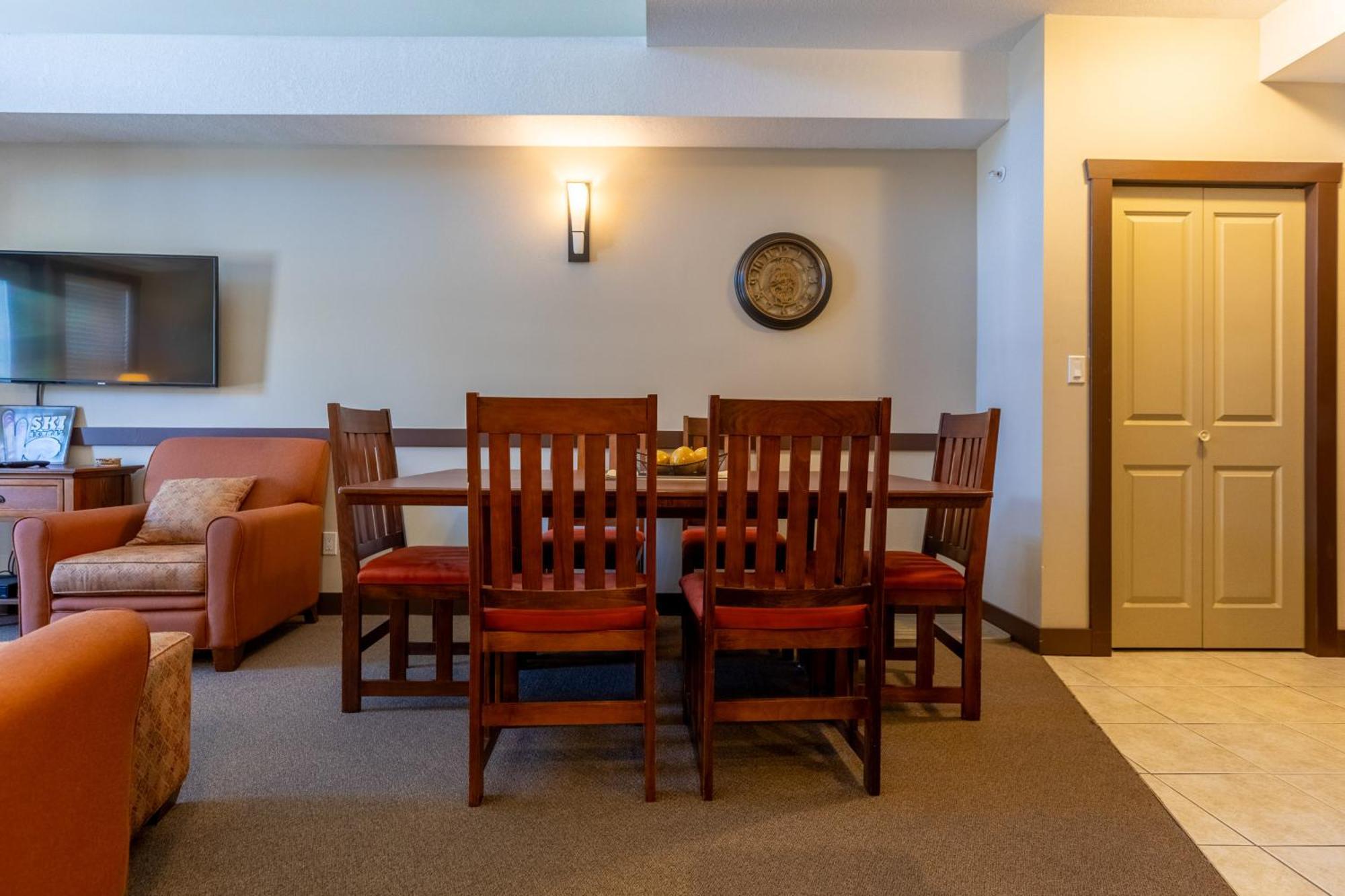 Silver Rock Condominiums By Fernie Central Reservations Екстериор снимка